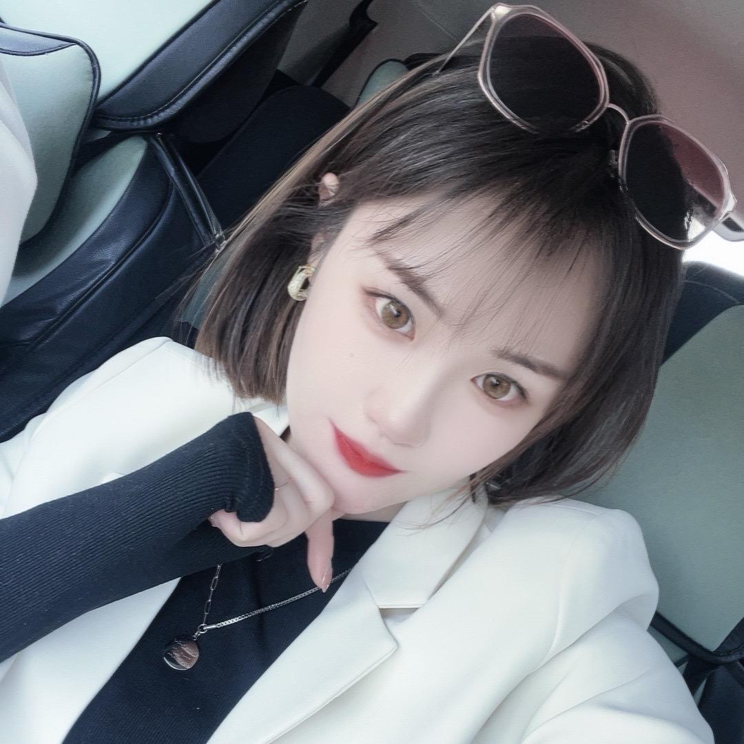 小汐有大长腿🌸(晚9：00)