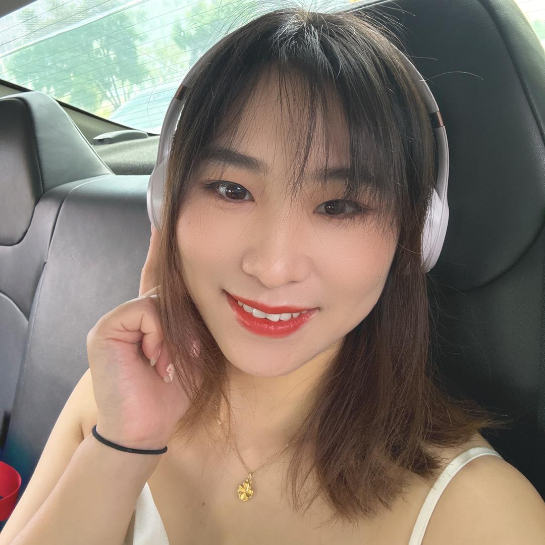 笑如烟霞