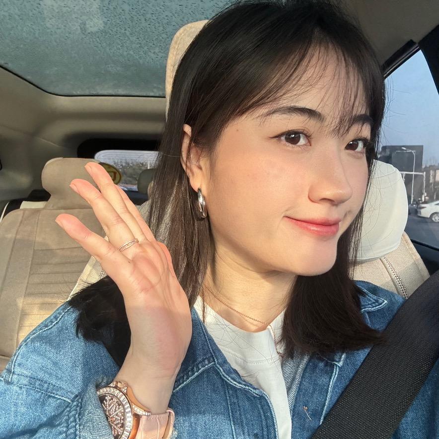 女王爱说车👑