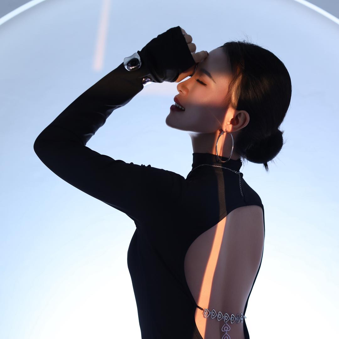 丫丫-运动形象一体化