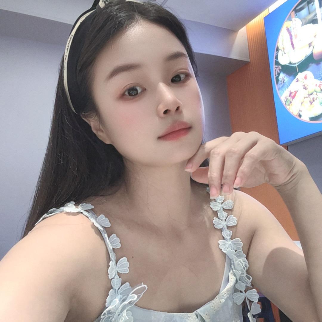 @七七
