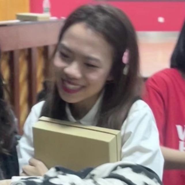 爱吃肉的熏熏