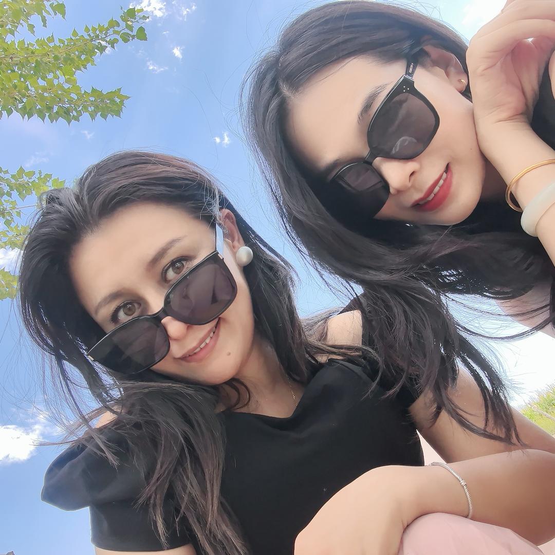 热娜很忙