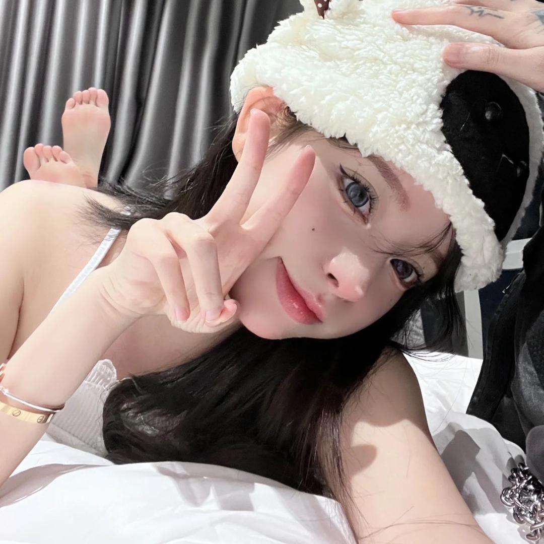 复杂多面的诗晚头像