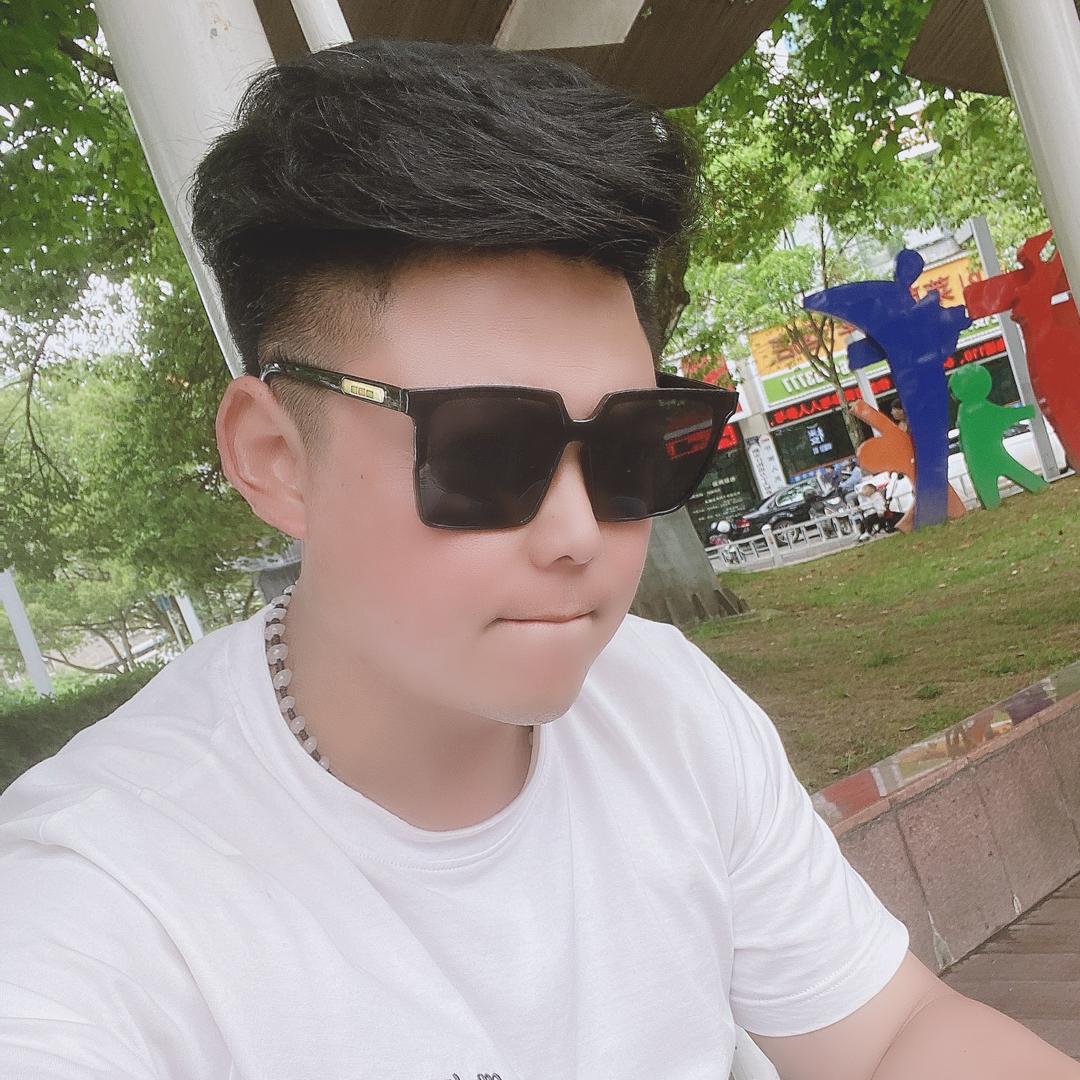 阳光☀️神鹰战队