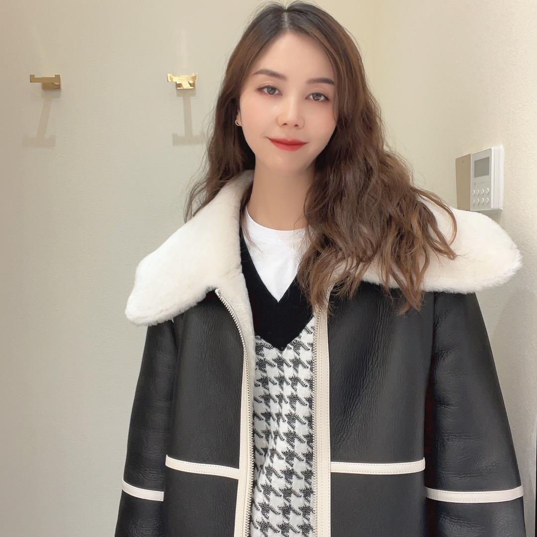 倩倩衣装