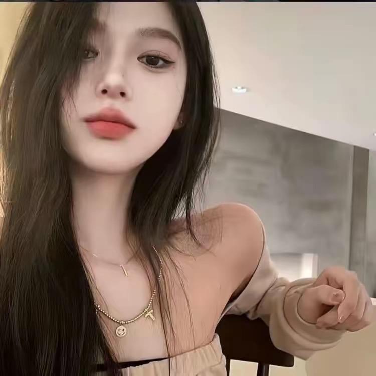 刘刘.