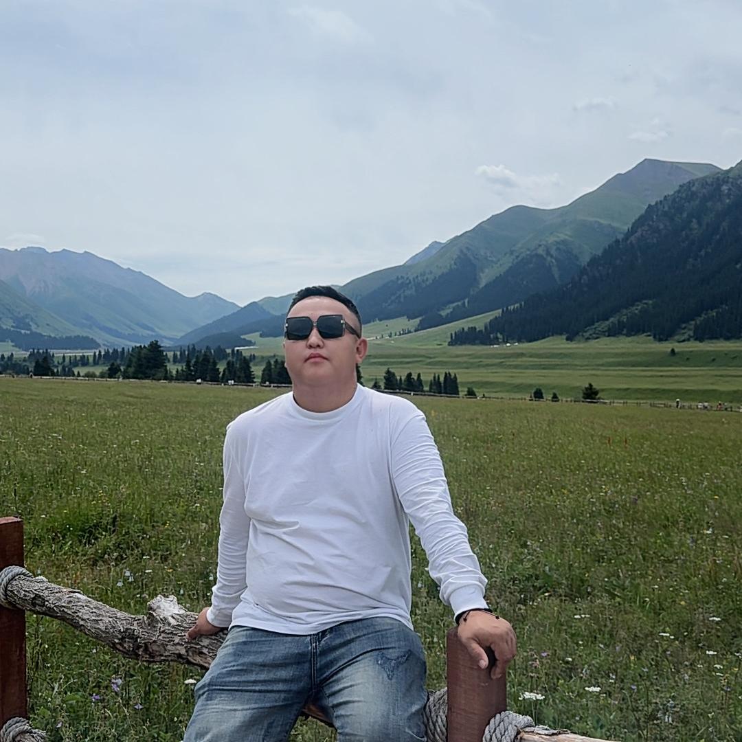 修车师傅小胖用哈语说车