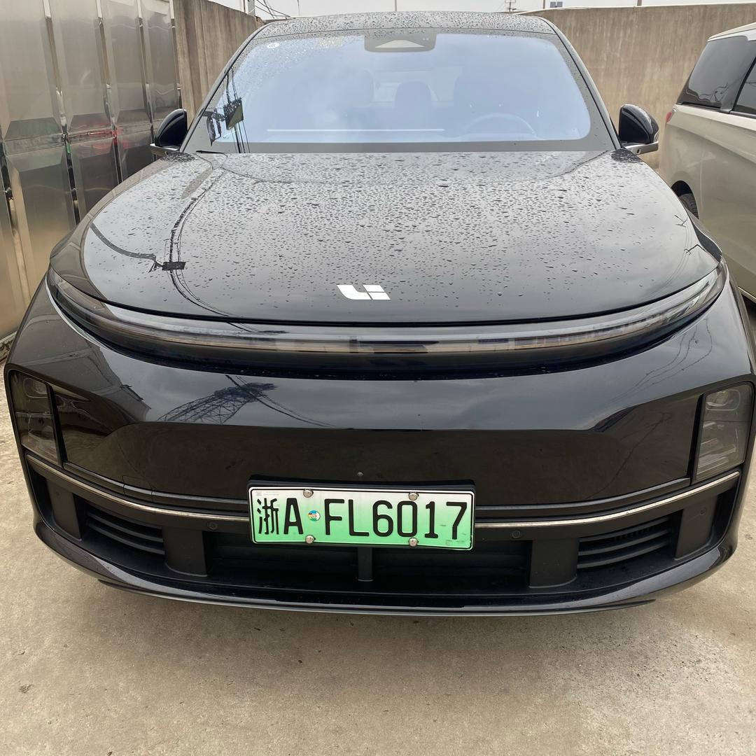 锦鸿新能源汽车