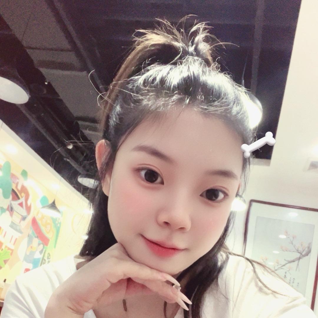 逗逗爱吃香菜