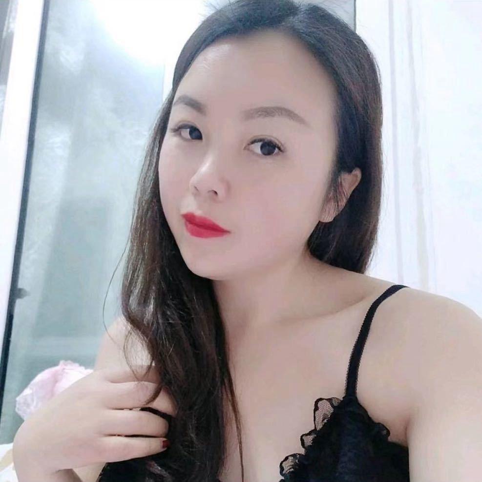 陶醉小姨妈月月