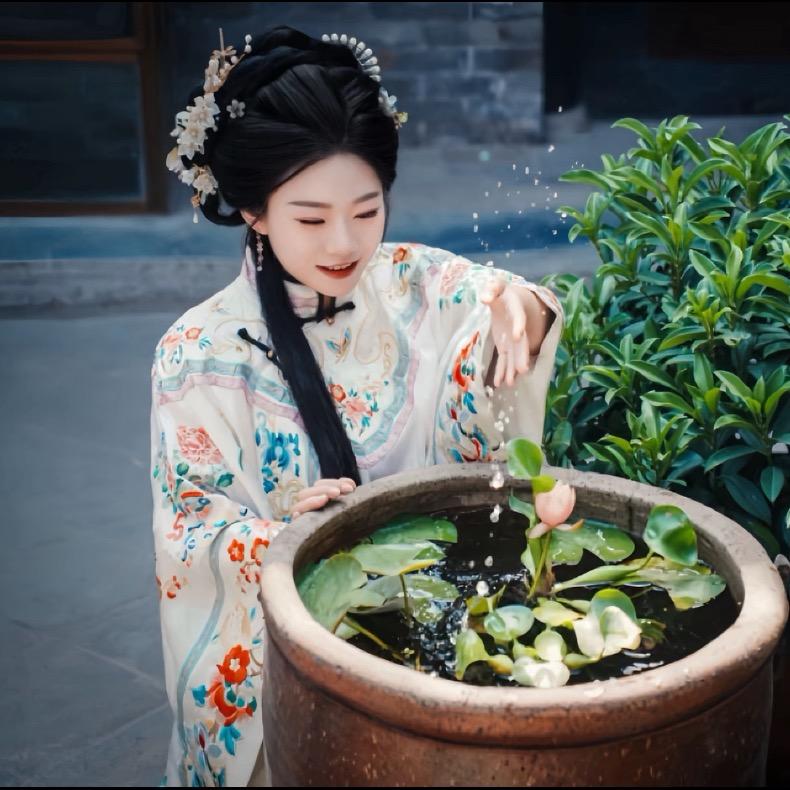 大脸妹（如意）