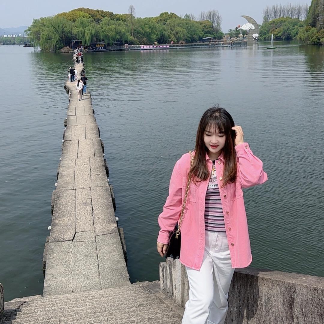 李佳荣