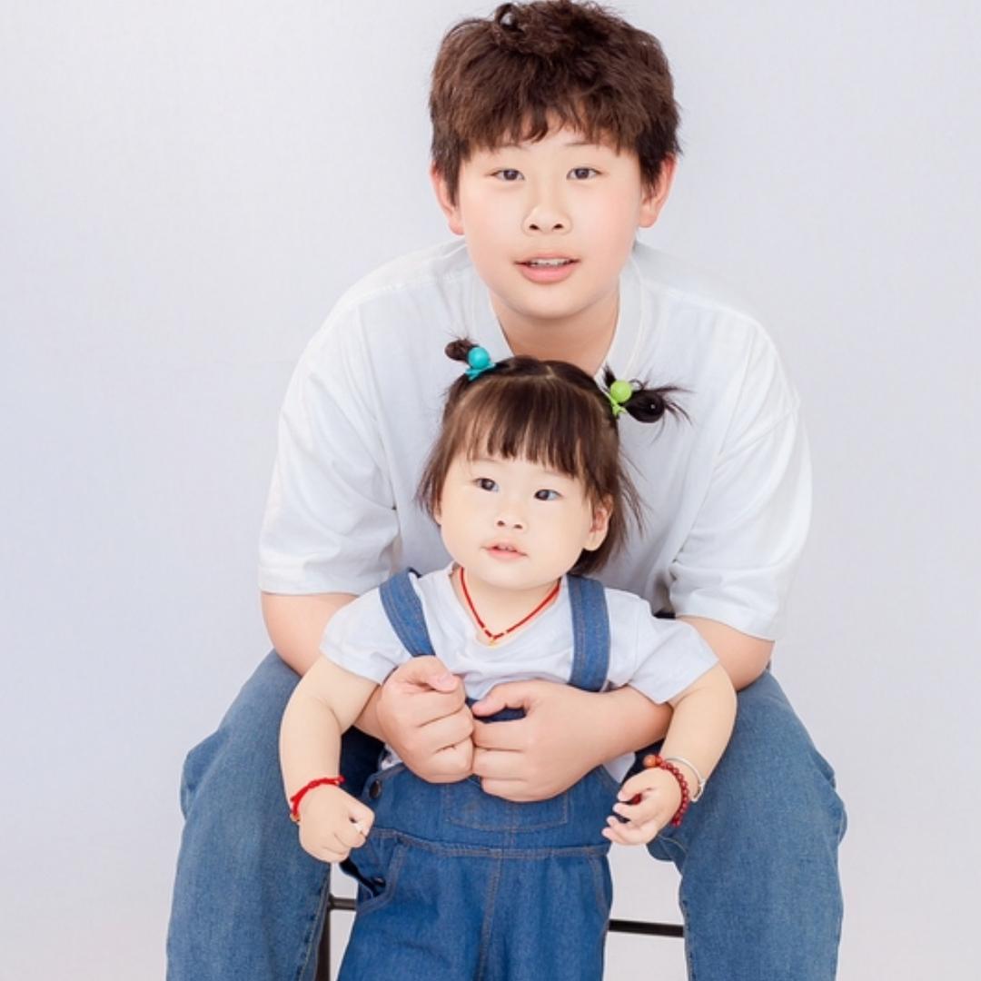小吖吖《李伊一》