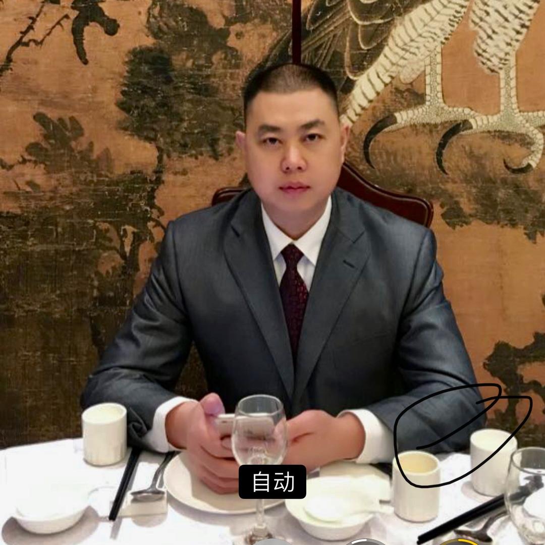 潘锅锅 ᵍᶻʲ（果子保镖）