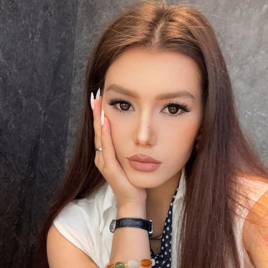 小曼