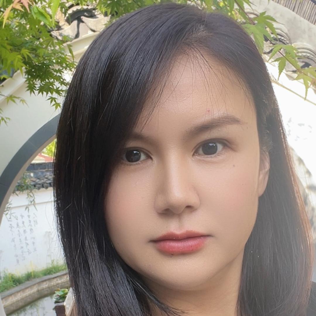 倾城一笑