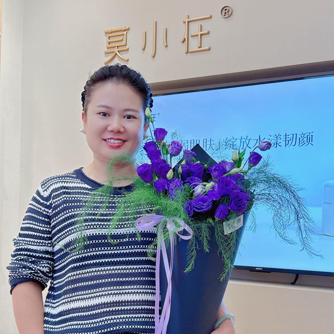 柠檬~莫小在