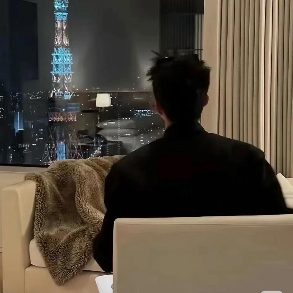 Y  . 💫