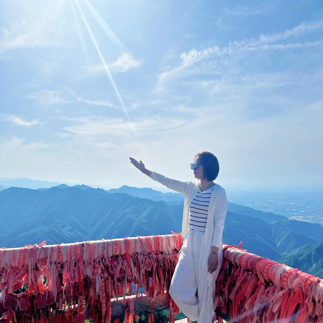 小权权捶你胸口🍭