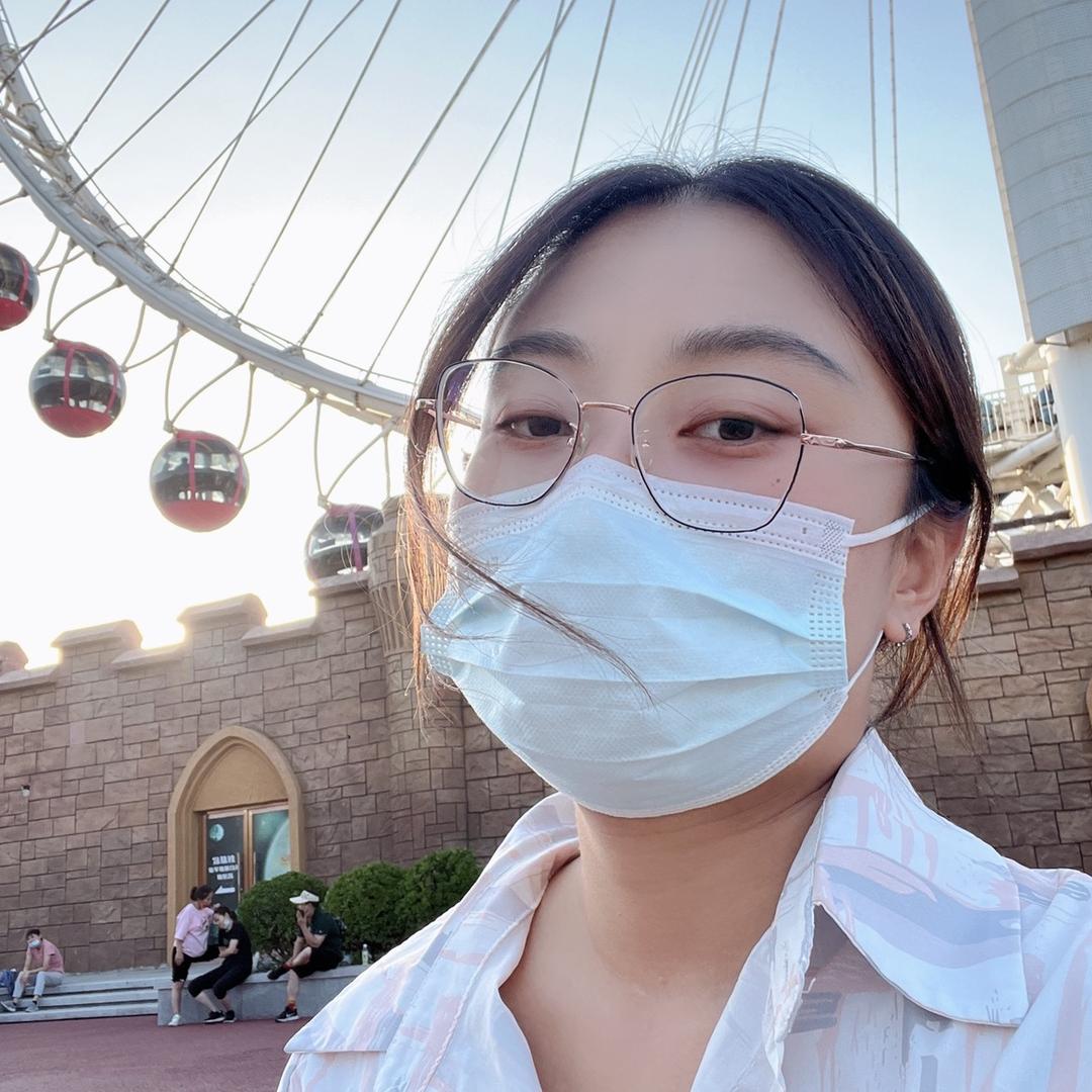 原来是妞仔🎡