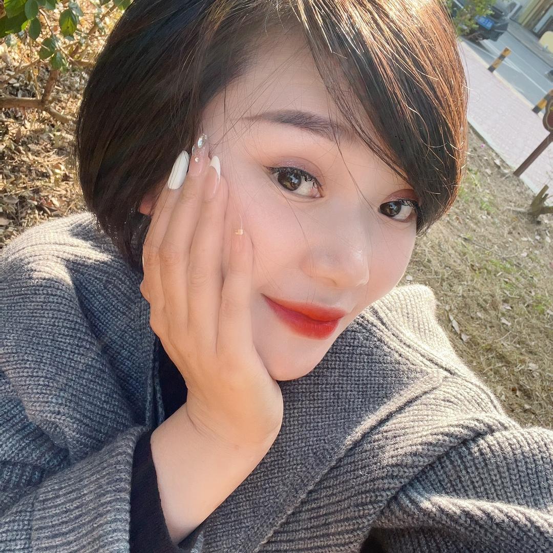 菲颜@Miss z