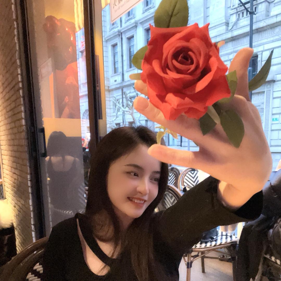 🌈是露露吖🌈