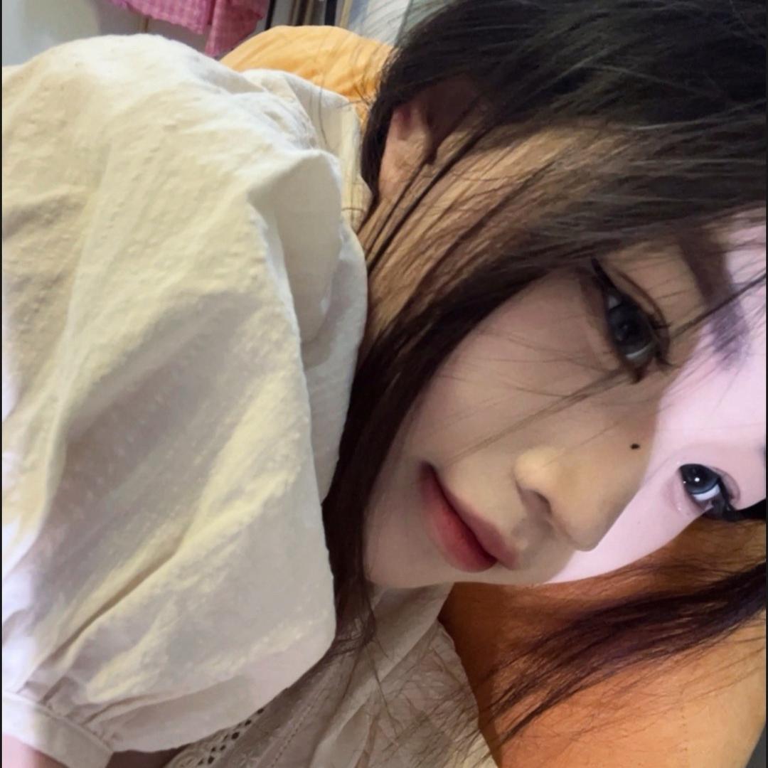 小月.