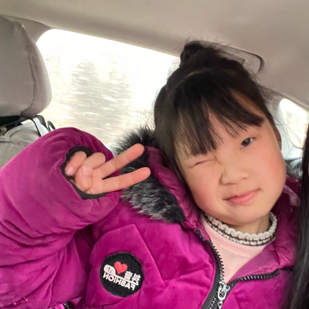 可爱孙女与倔强奶奶🌸