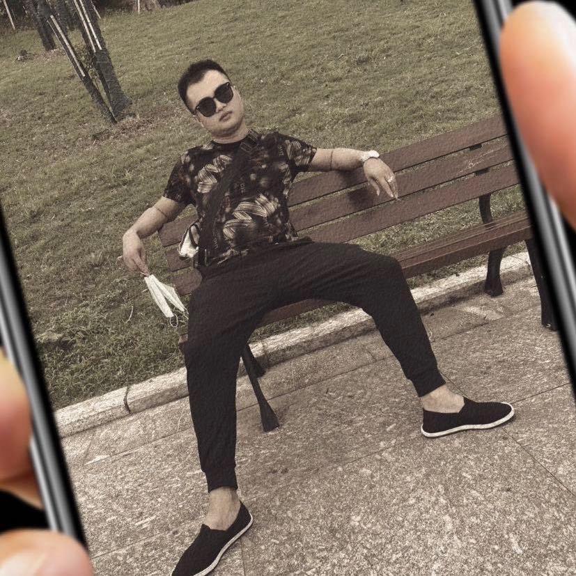 爱🎣钓鱼的蔡Mrs