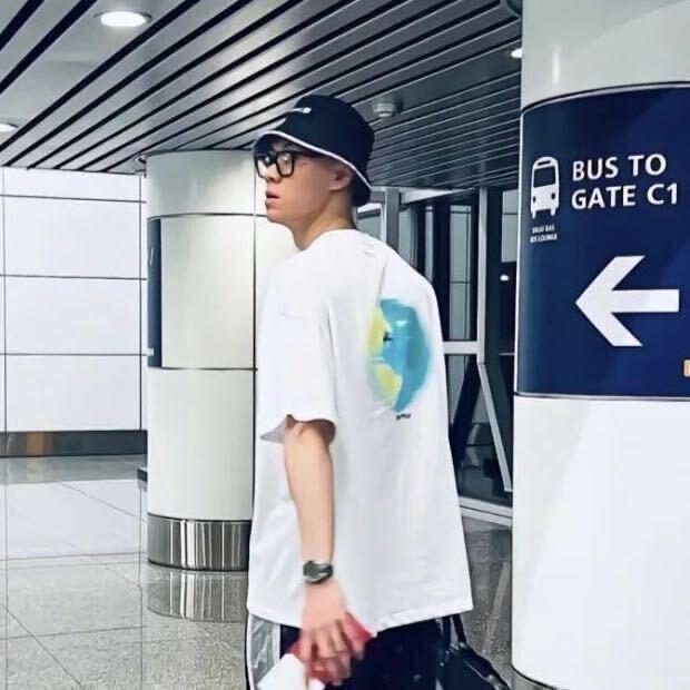 能不能让我睡够八小时