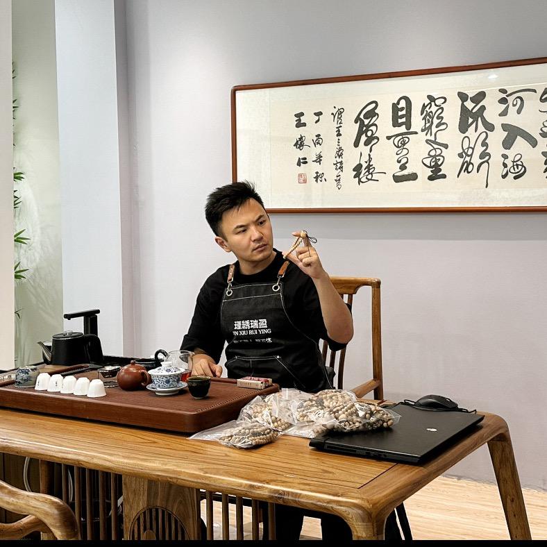 瑾绣瑞盈.云端小金刚凤眼类产品展示号