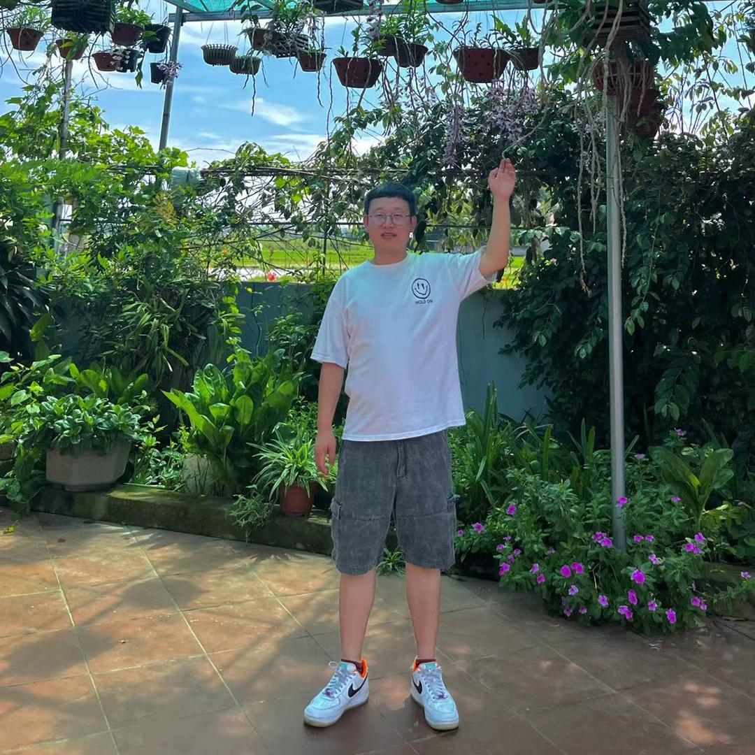 王J