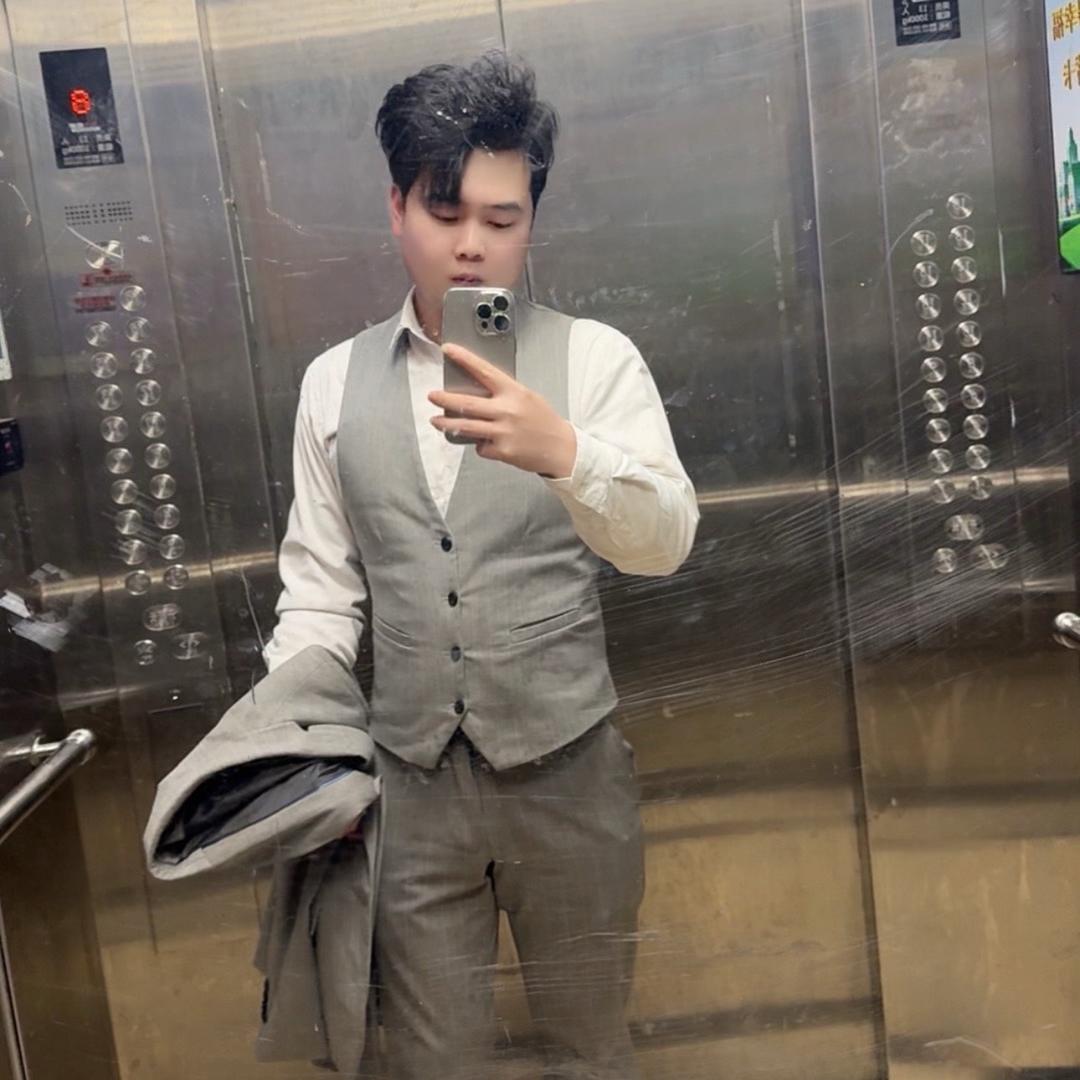 温州唐公子的二手汽车铺