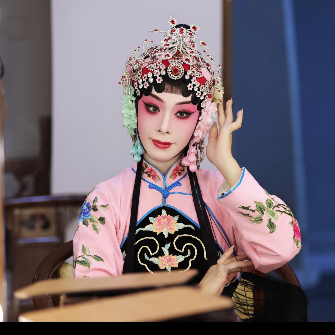 花鼓戏👉月月坨