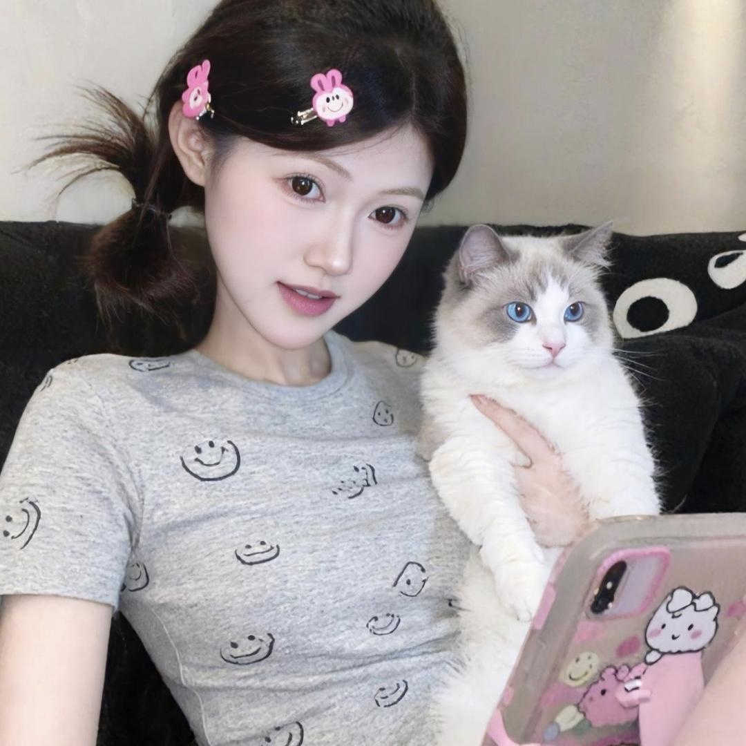 爱喝爽歪歪的小呆呆
