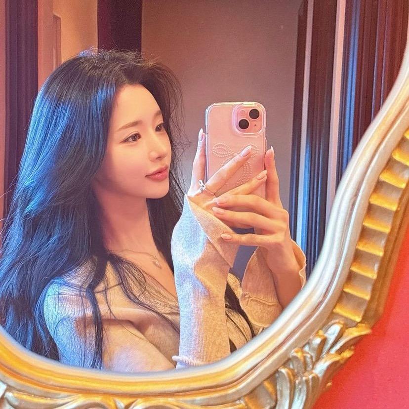 曼芸体育俱乐部