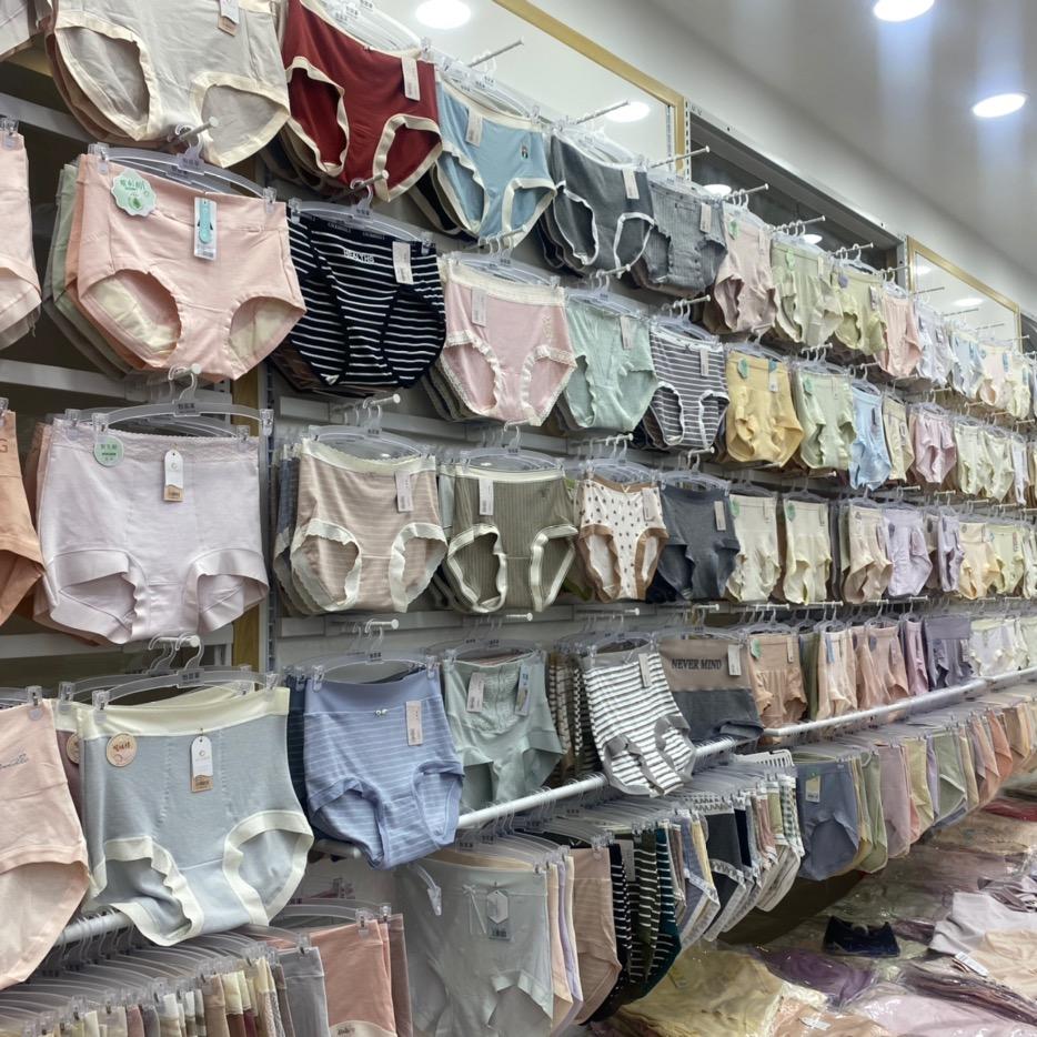 曼莉内衣工厂店