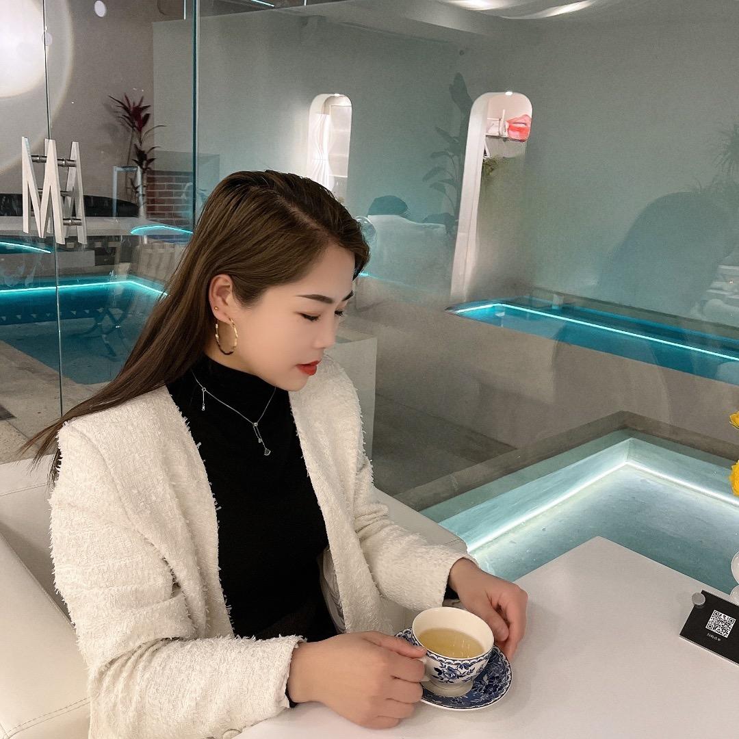 山亭千伊诺女装～青青