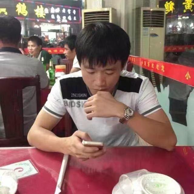 黎哈哈😂