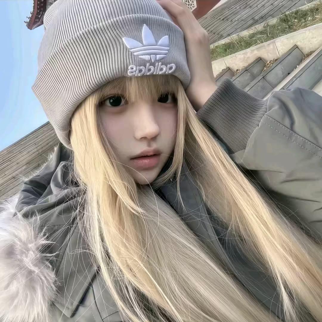 yang茜.