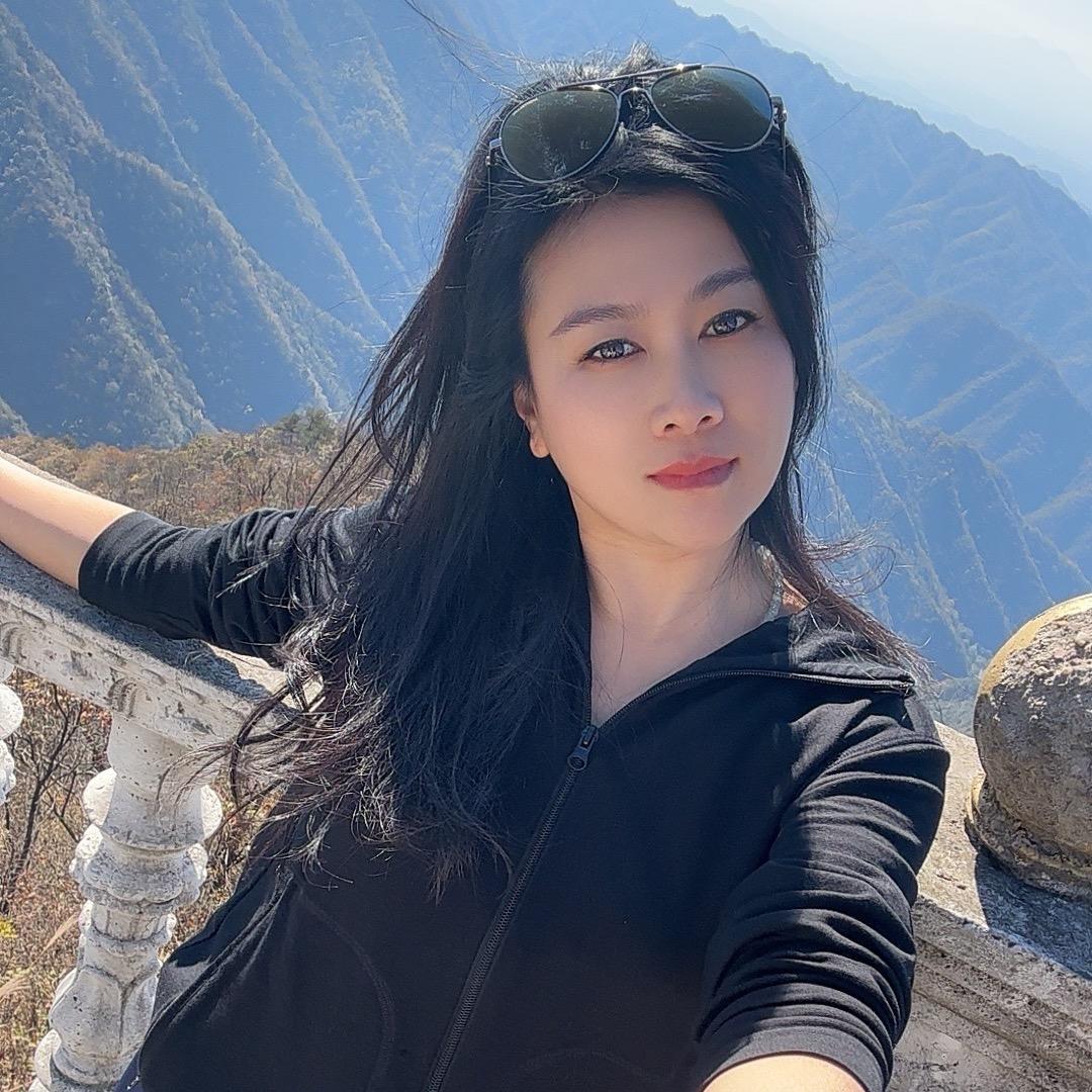 艾莉丝w