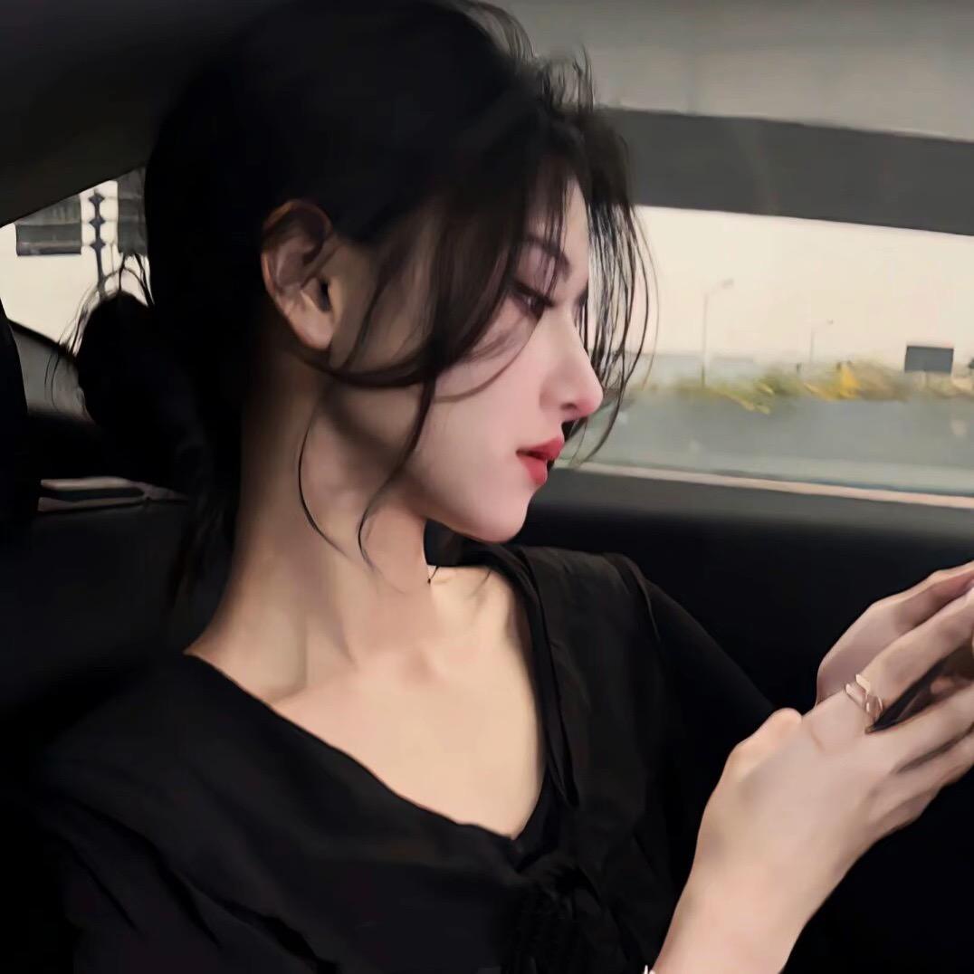 杨小彩