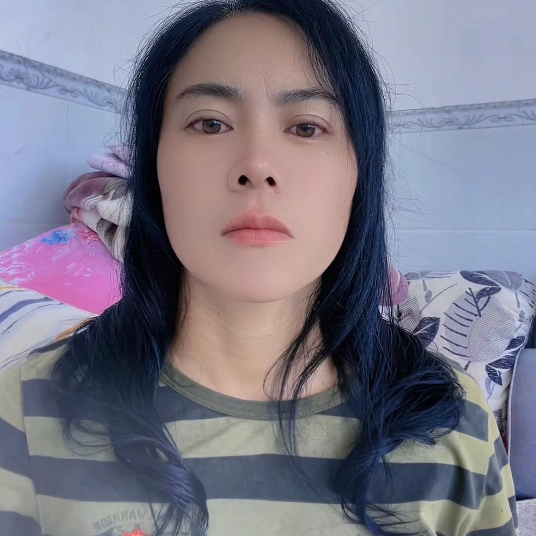 木艾村陆支书