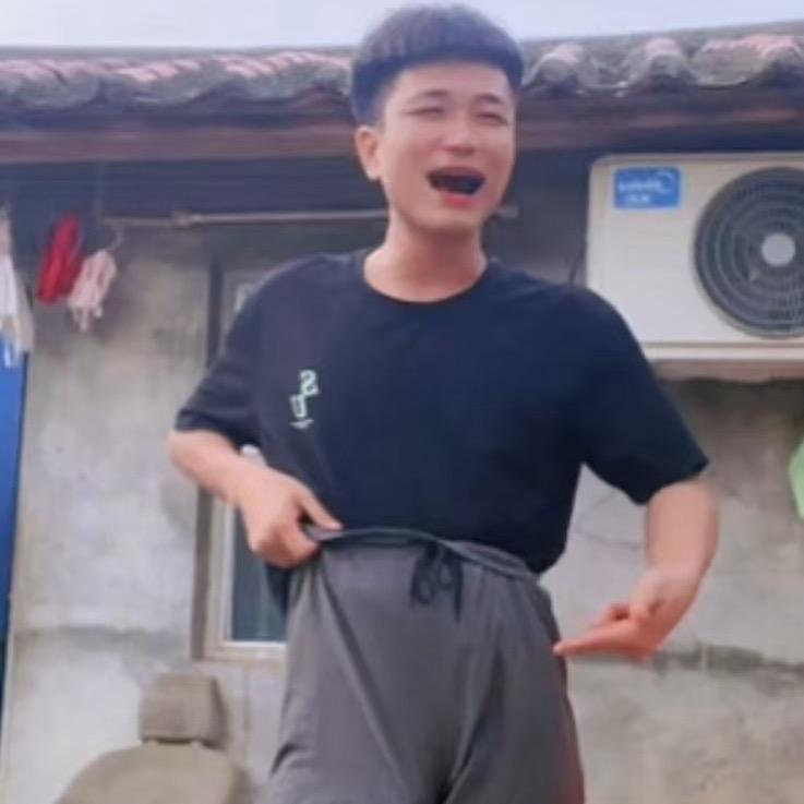 大茂龙二弟