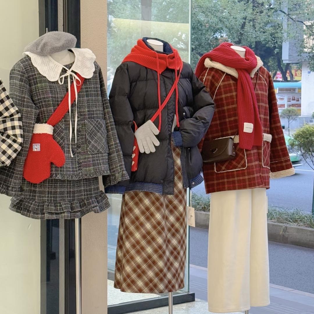 芳舍服饰店
