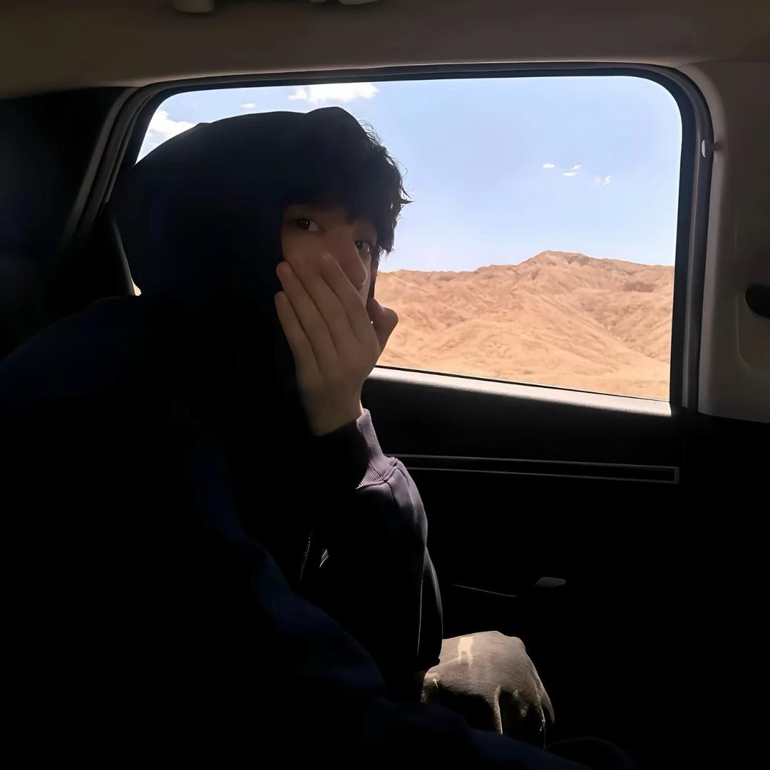 i ￴￴ ￴ ￴ ￴ ￴ ￴