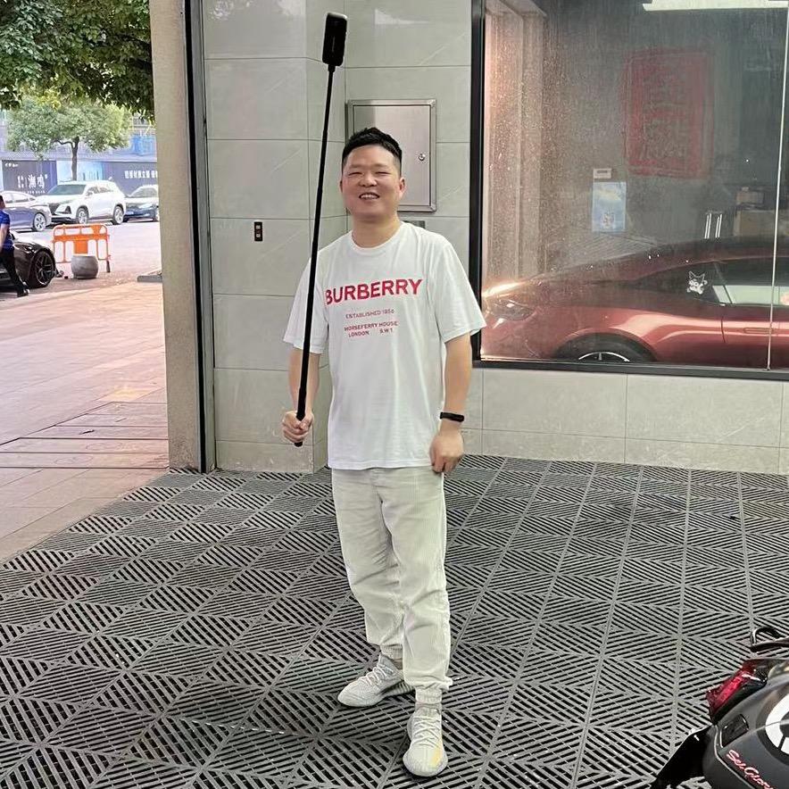 AIIIII小果