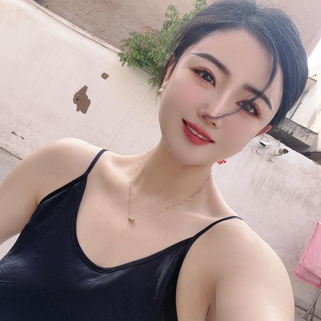 玄女静静
