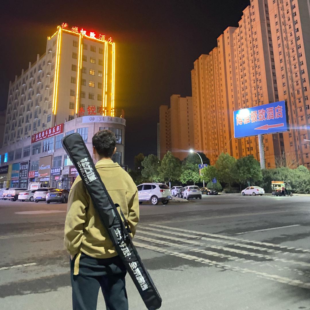 流动宴席的小曹